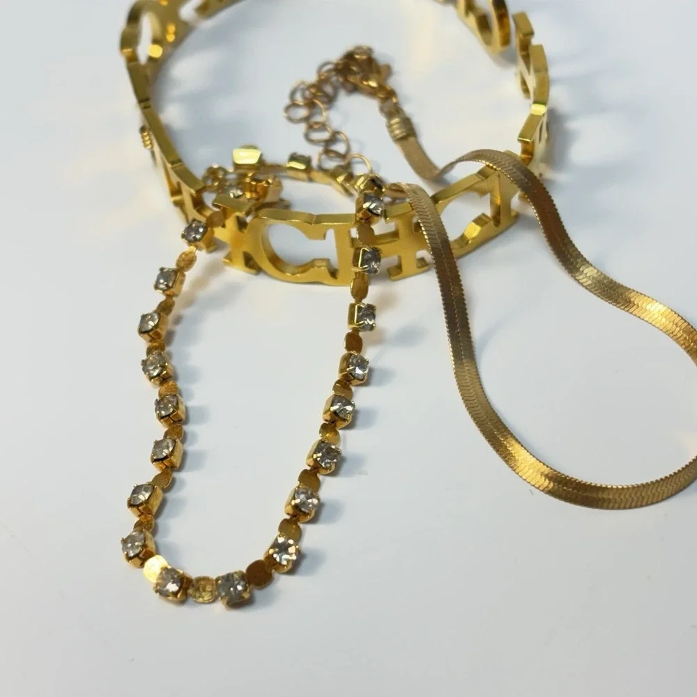 Fashion Bracelet Lot Gold Tone Lightweight Chains Hinge Clamper Glam - Picture 6 of 11